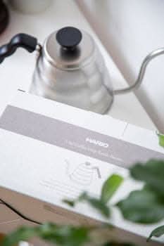 Hario Bloom V60 Buono Drip Kettle - 1.2L - Image 4